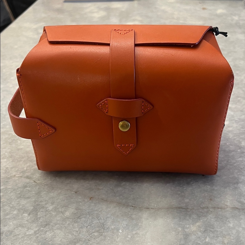 IIIBeCa by Joy Grayson Orange Leather Toiletry Bag NWOT
